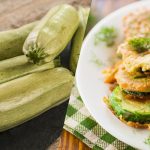 په دې کڅوړه کې زچیني لومړی دی چې له میز